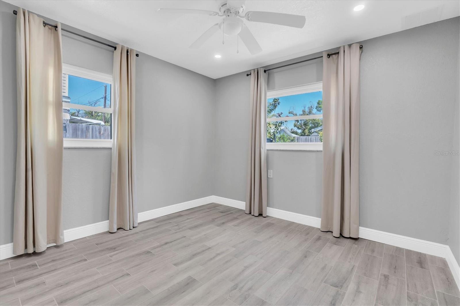 SHORE ACRES BAYOU GRANDE SEC - Residential