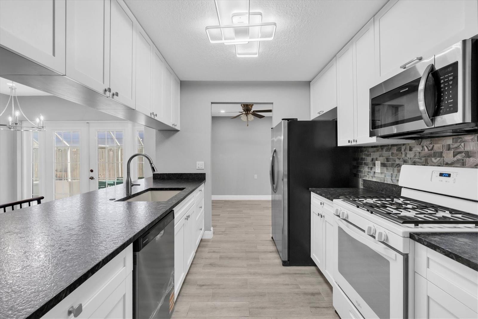 SHORE ACRES BAYOU GRANDE SEC - Residential