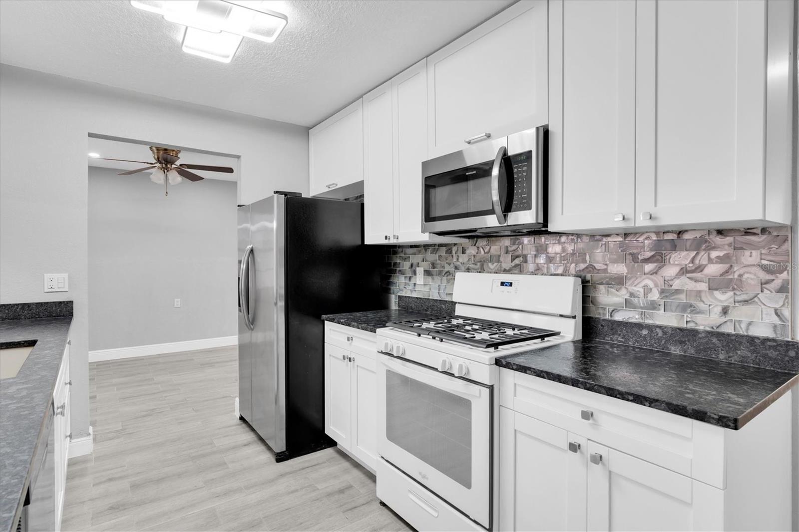 SHORE ACRES BAYOU GRANDE SEC - Residential