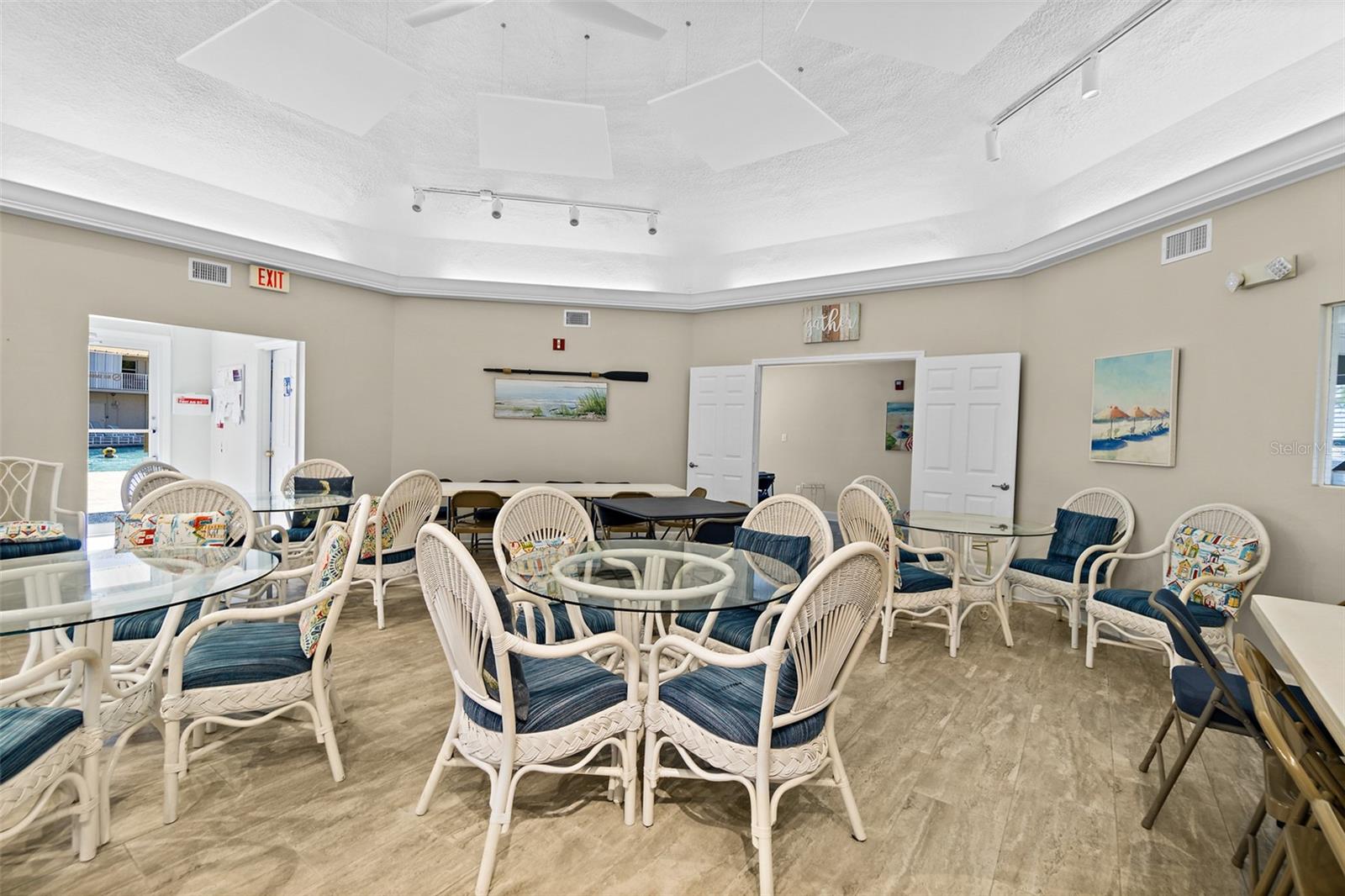 SHOREWOOD CONDO PH 05 - Residential