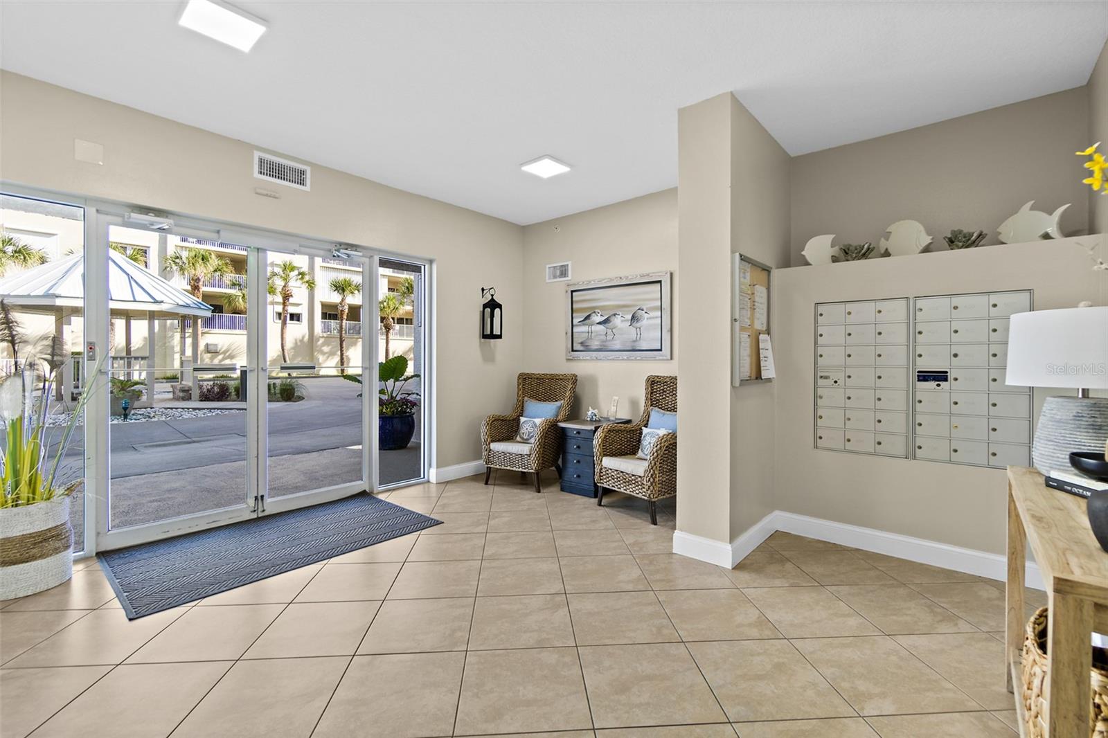 SHOREWOOD CONDO PH 05 - Residential