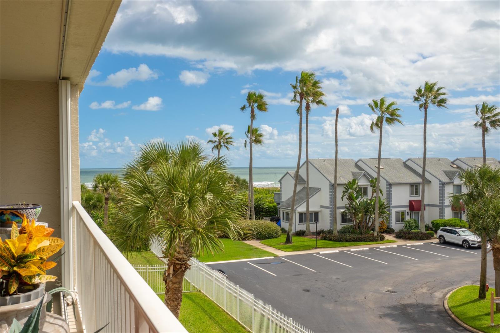 SHOREWOOD CONDO PH 05 - Residential