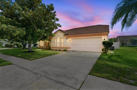 Photo of 2431 Rolling Broak Drive, Orlando, FL 32837 (MLS # O6416006)