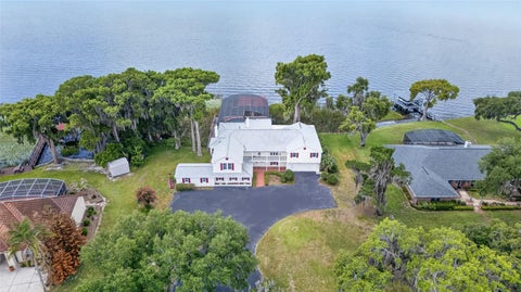 Photo of 1029 Mellathon Circle, Leesburg, FL 34748 (MLS # O6419787)