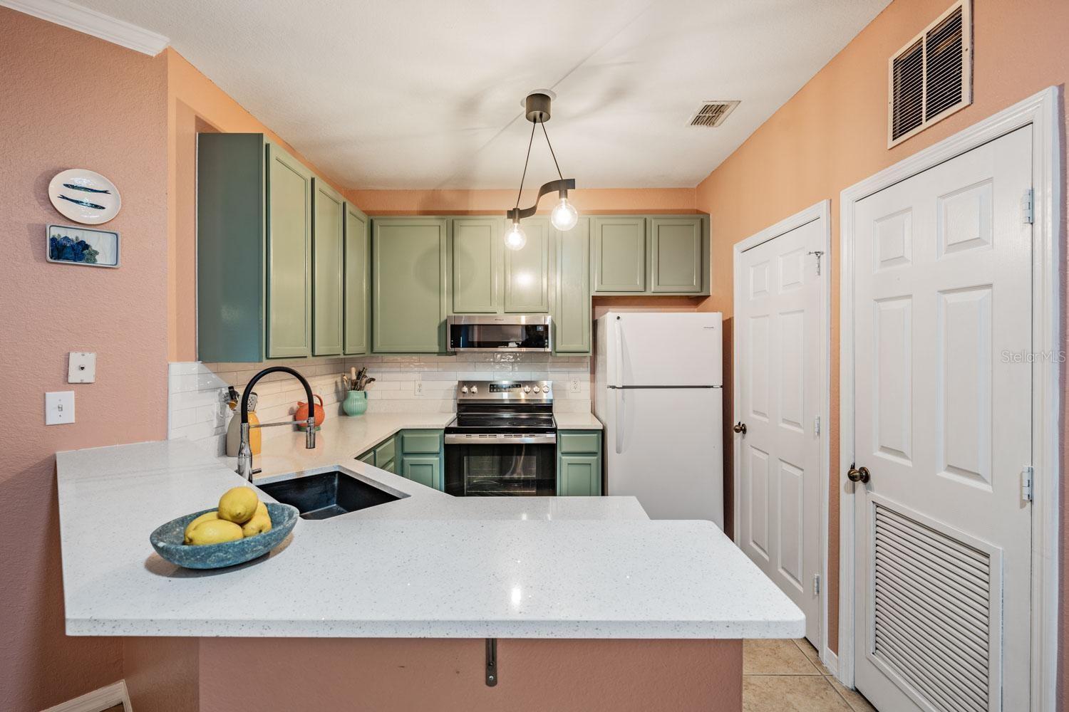 COURTNEY PALMS CONDO - Residential