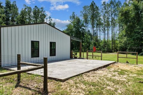 Tiny photo for 631 NW 172nd Lane, Trenton, FL 32693 (MLS # GC532597)