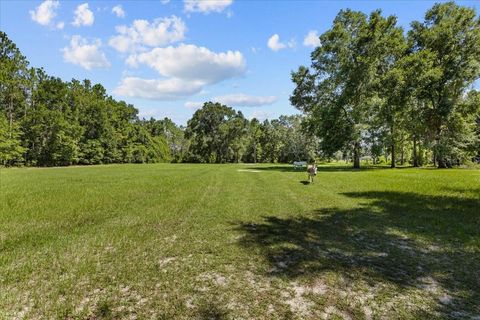 Tiny photo for 631 NW 172nd Lane, Trenton, FL 32693 (MLS # GC532597)