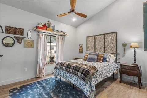 Tiny photo for 631 NW 172nd Lane, Trenton, FL 32693 (MLS # GC532597)