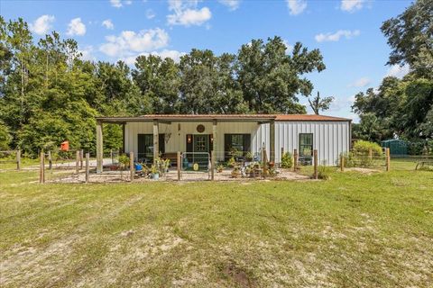 Tiny photo for 631 NW 172nd Lane, Trenton, FL 32693 (MLS # GC532597)