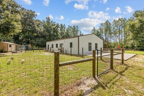 Tiny photo for 631 NW 172nd Lane, Trenton, FL 32693 (MLS # GC532597)