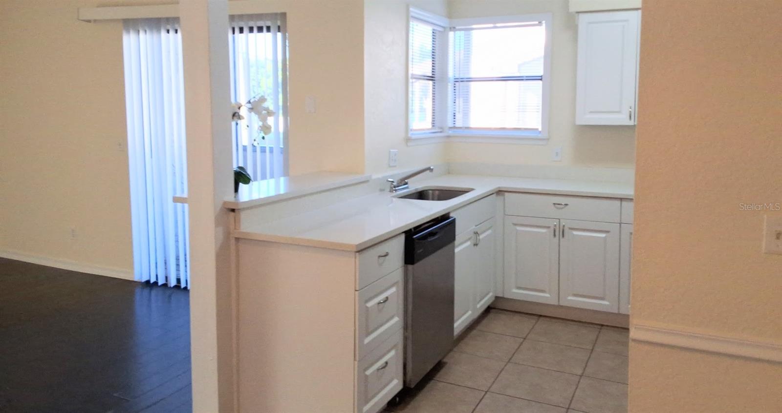 PARKVIEW VILLAGE - Residential Lease