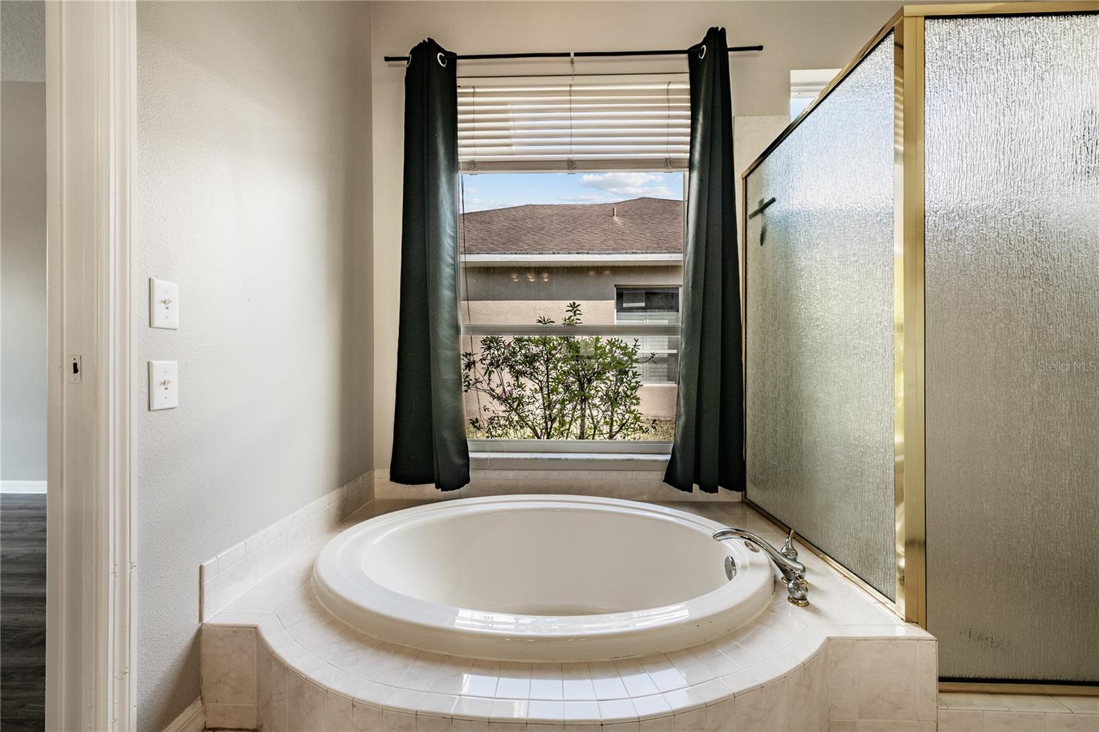 FOX WOOD PH 01 - Residential