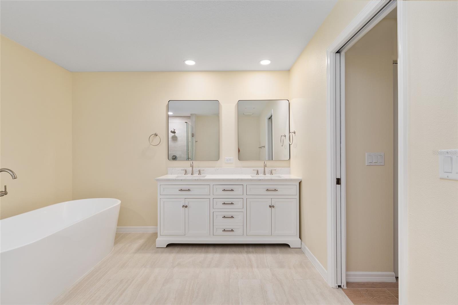 KINGSLAND COUNTRY ESTATES - Residential