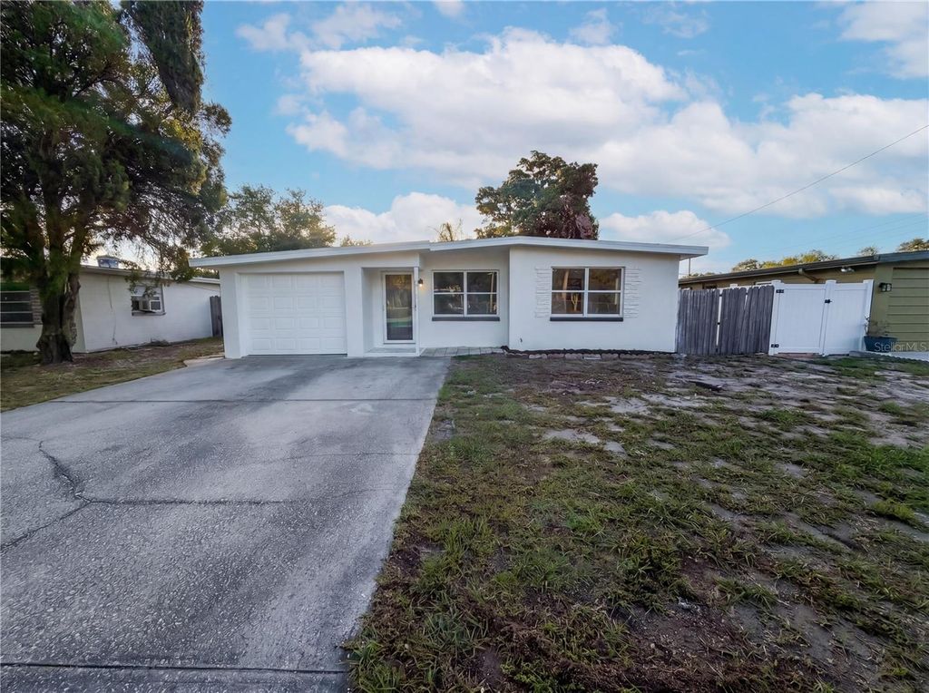Photo of 15037 Harding Avenue, Clearwater, FL 33760 (MLS # O6411746)