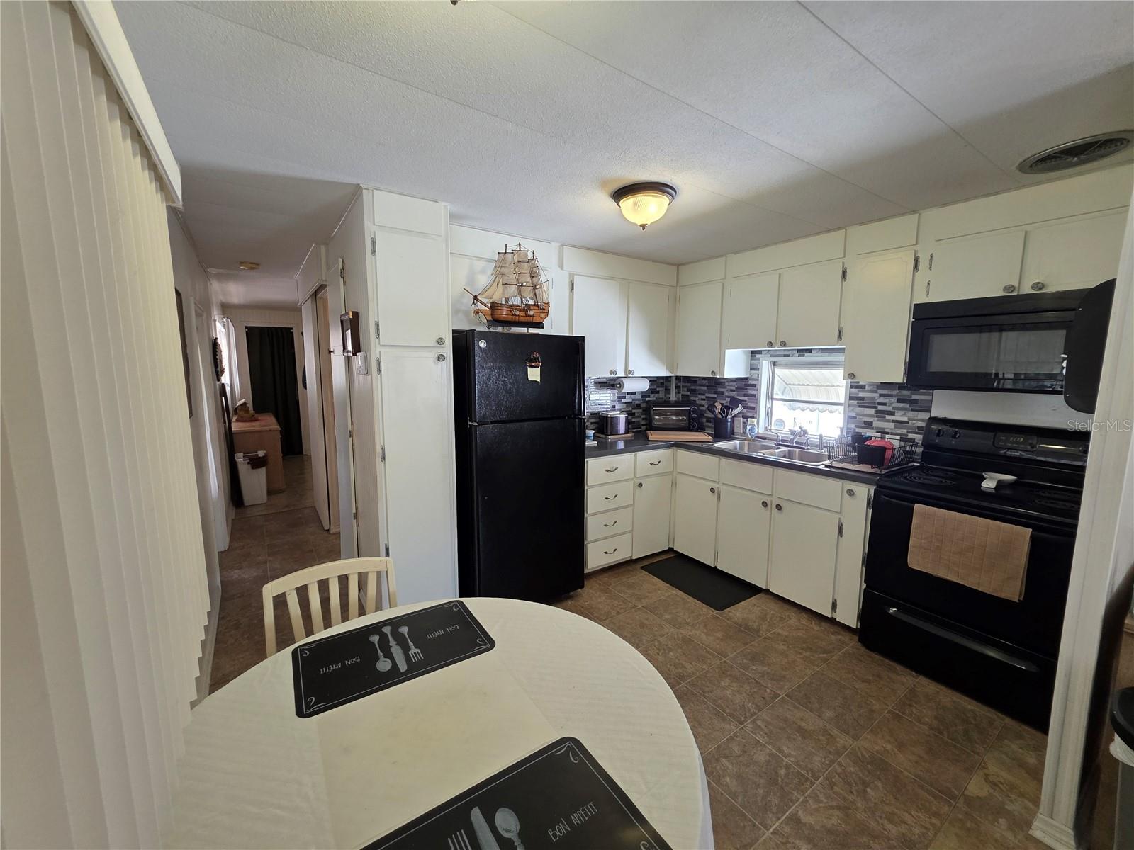 FAIR LANE ACRES - Residential