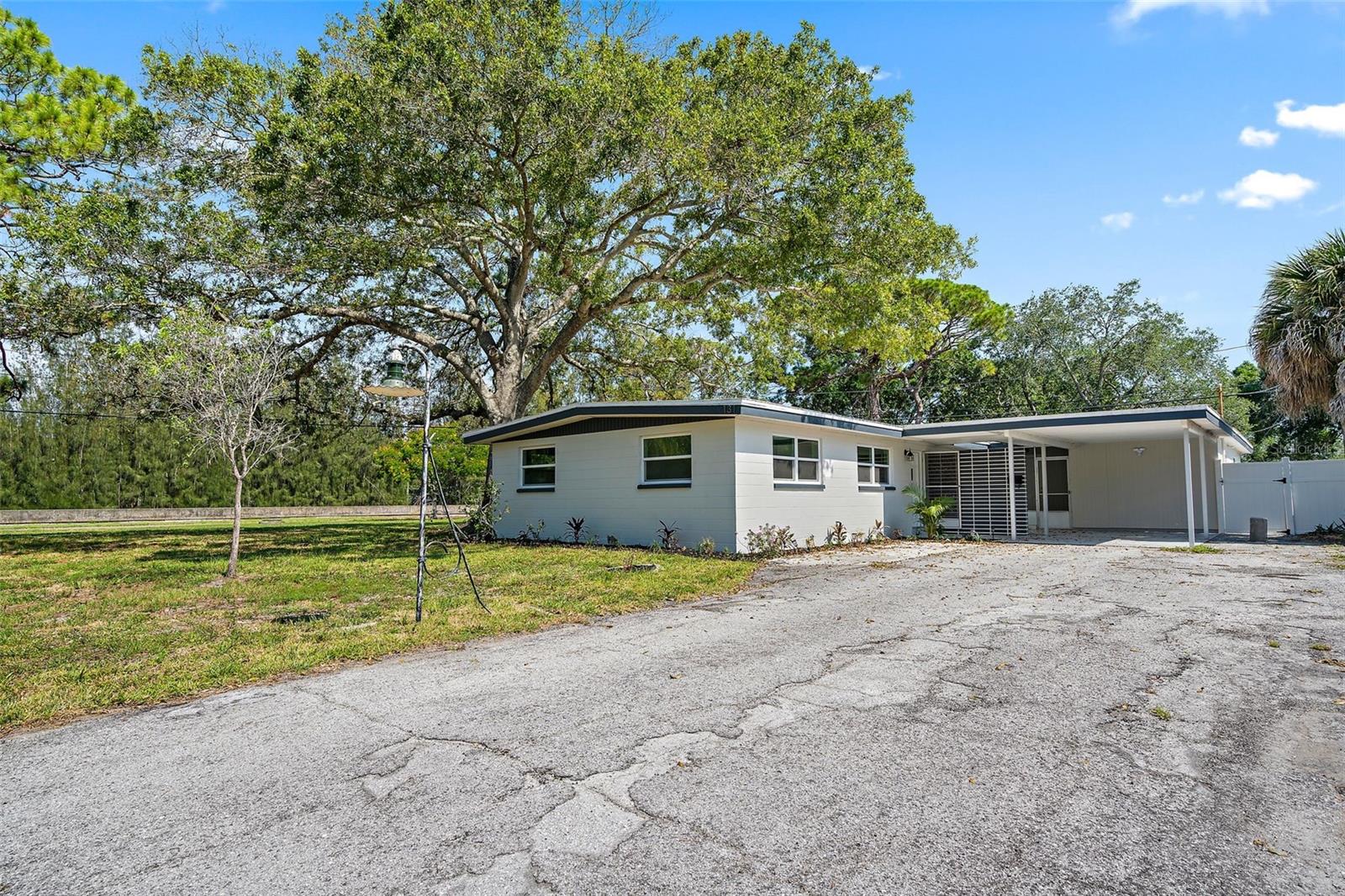 View SAINT PETERSBURG, FL 33702 house