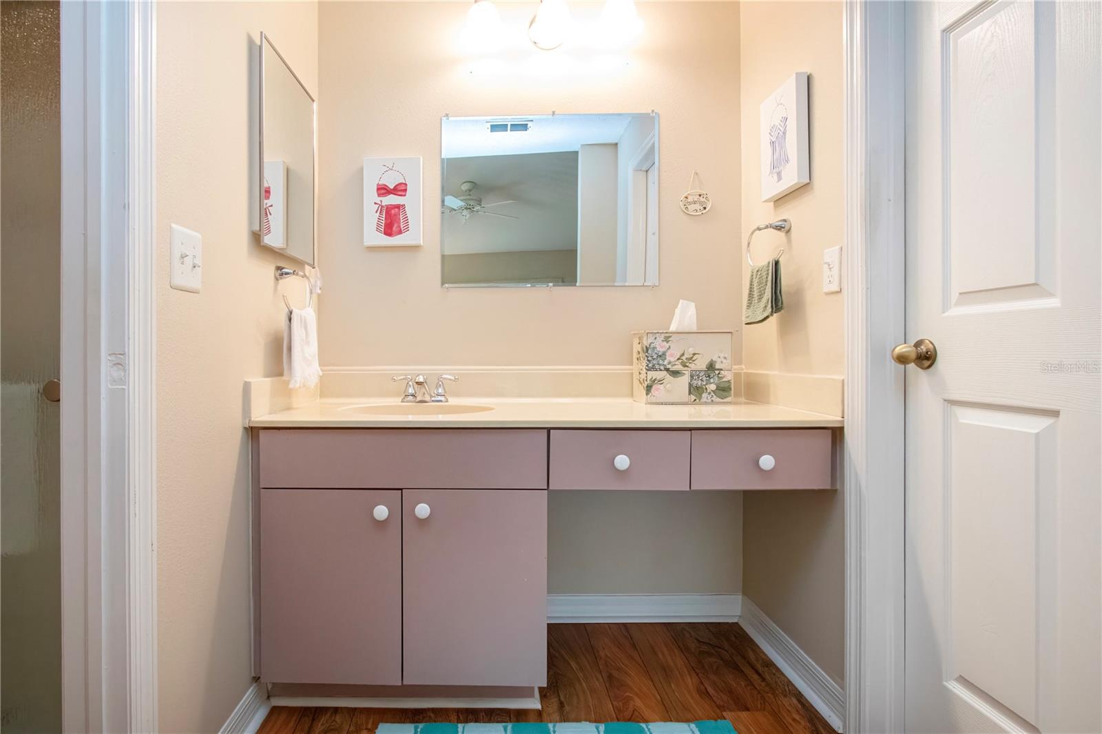 SOUTHAMPTON I CONDO - Residential