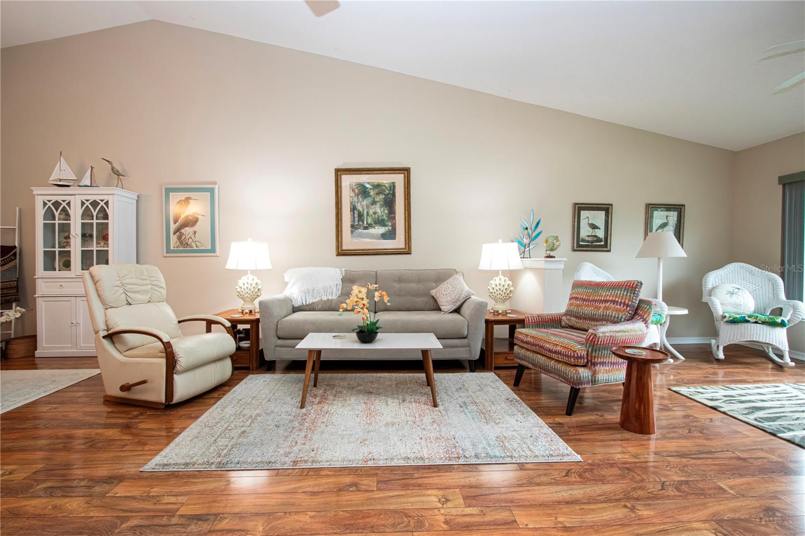 SOUTHAMPTON I CONDO - Residential