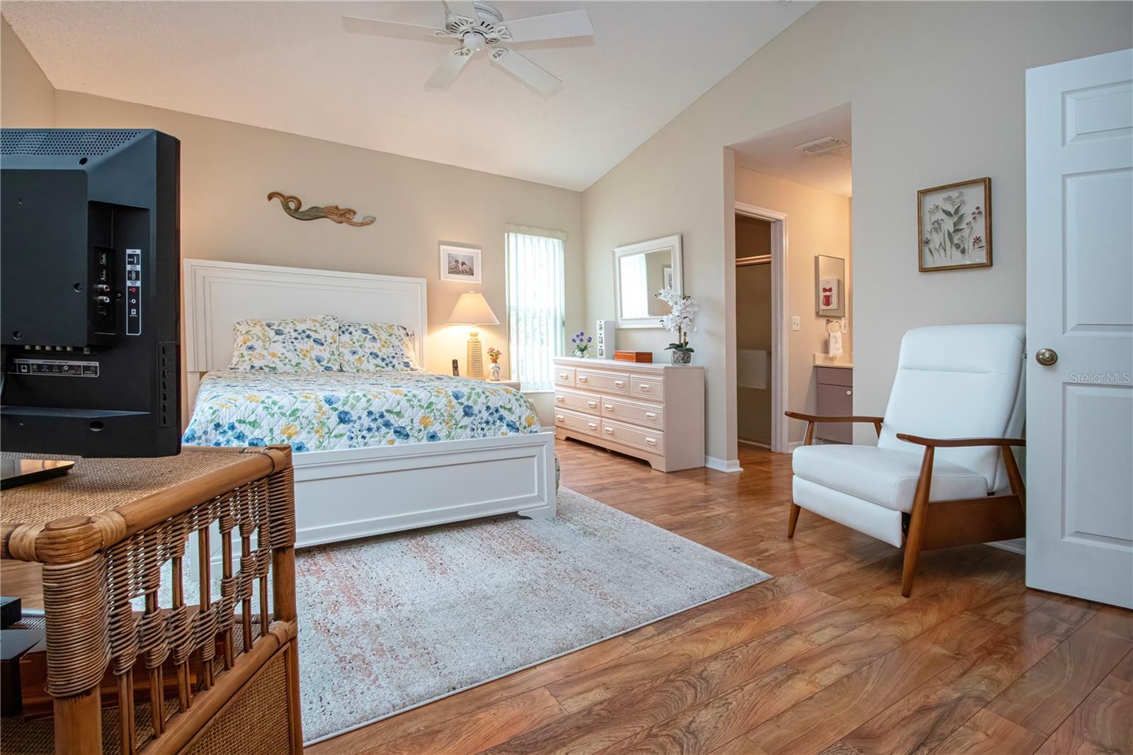 SOUTHAMPTON I CONDO - Residential