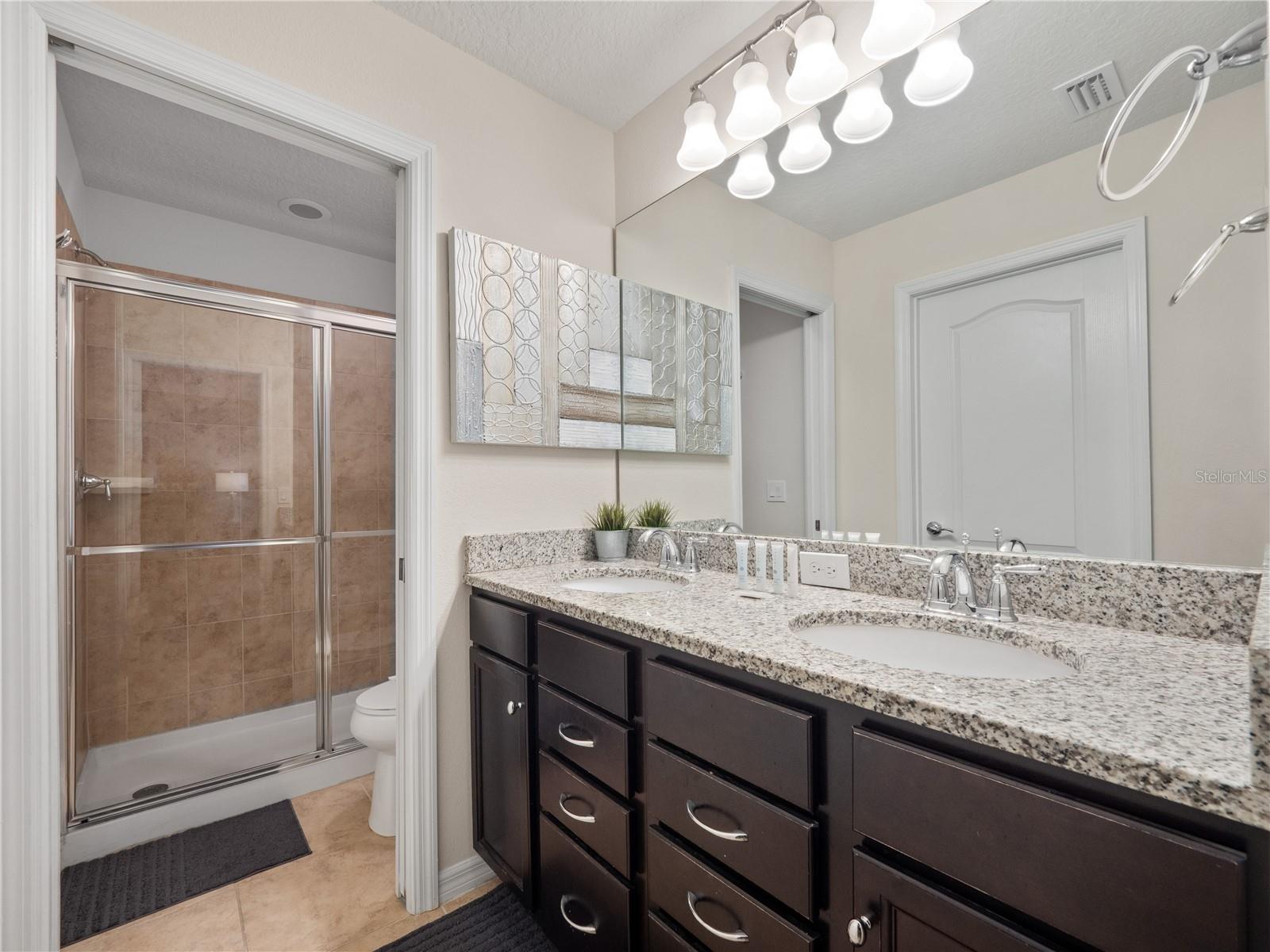 WINDSOR AT WESTSIDE PH 2B - Residential