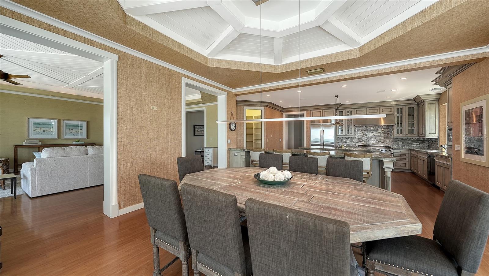 SLEEPY LAGOON - Residential