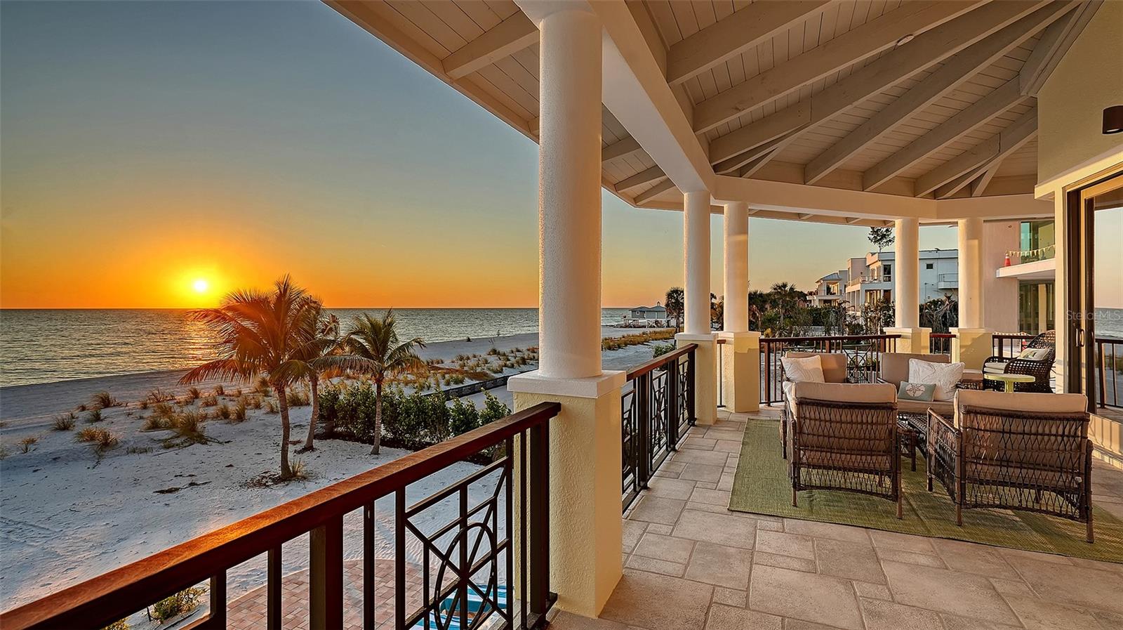 SLEEPY LAGOON - Residential