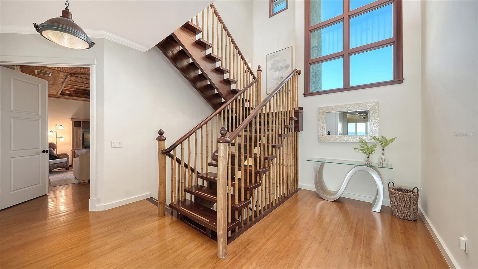 SLEEPY LAGOON - Residential