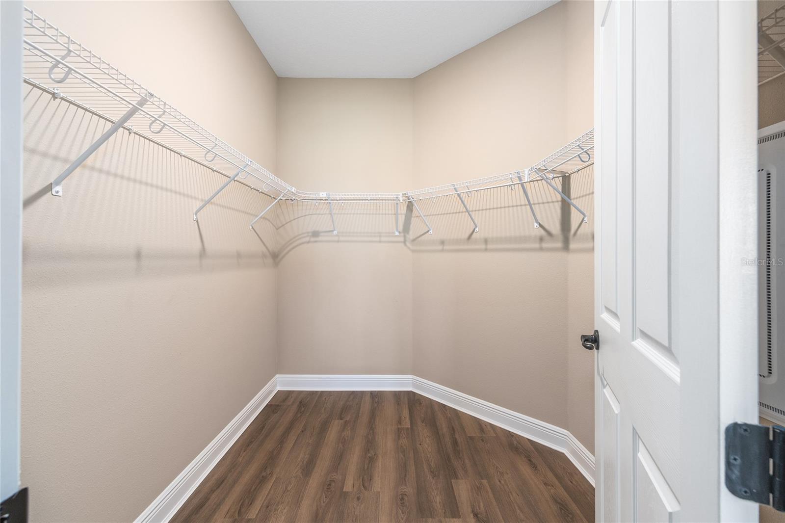 ON TOP OF THE WORLD - Residential