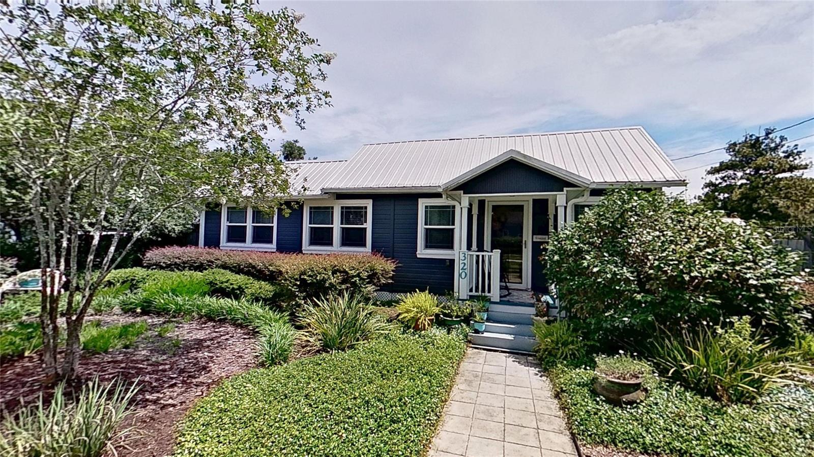 320 E GRAVES AVENUE