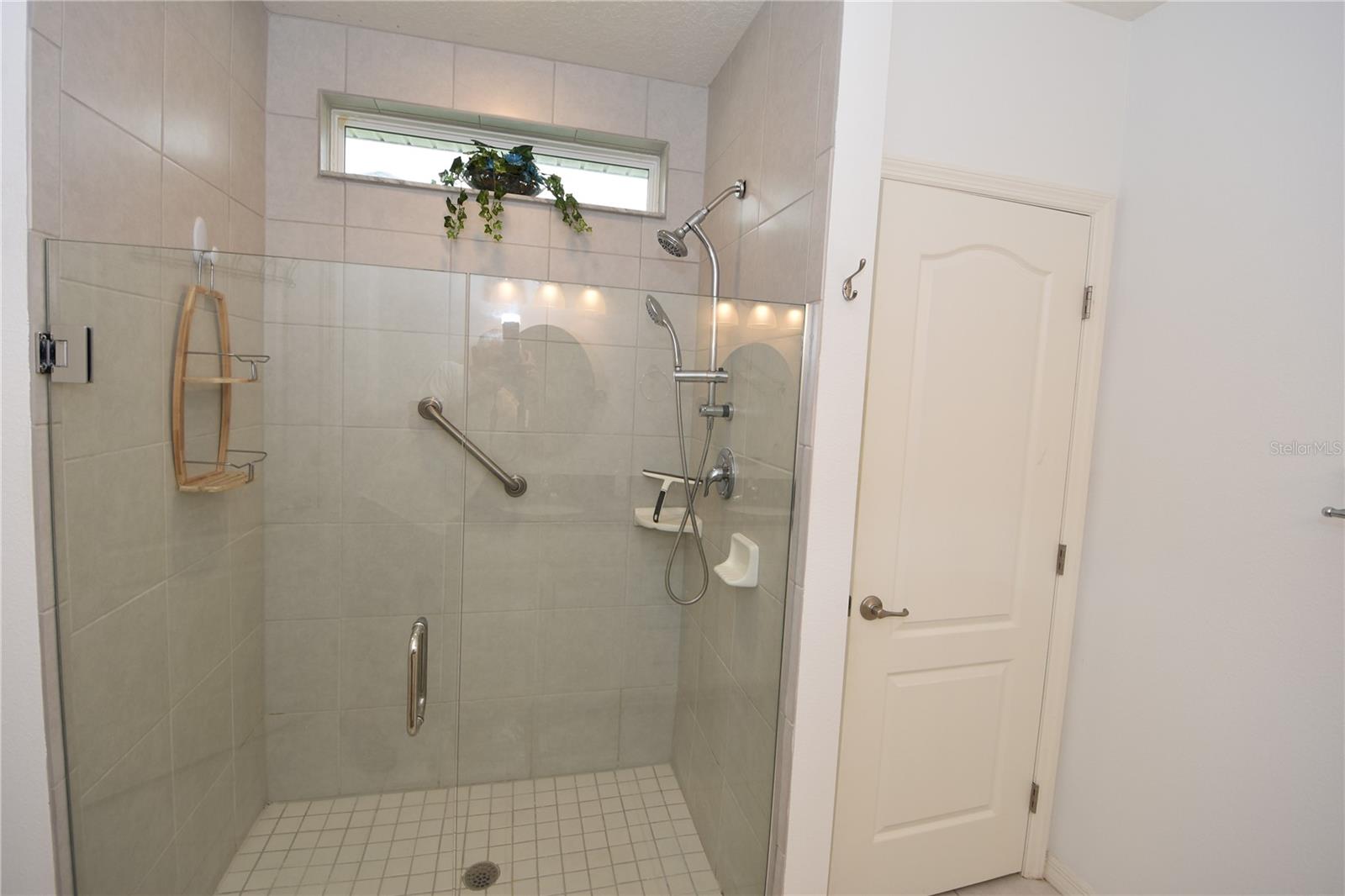 LEHIGH WOODS - Residential