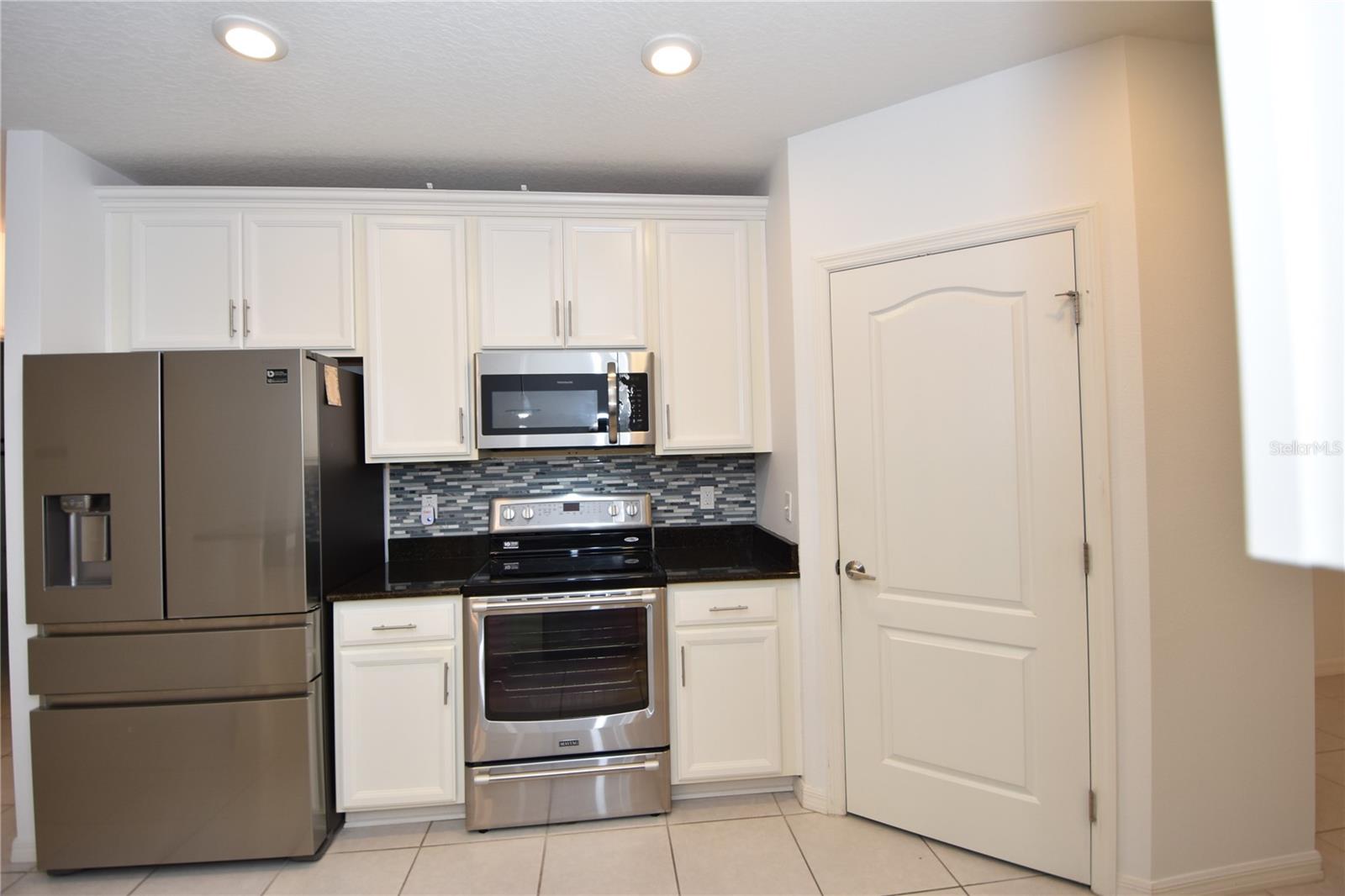 LEHIGH WOODS - Residential