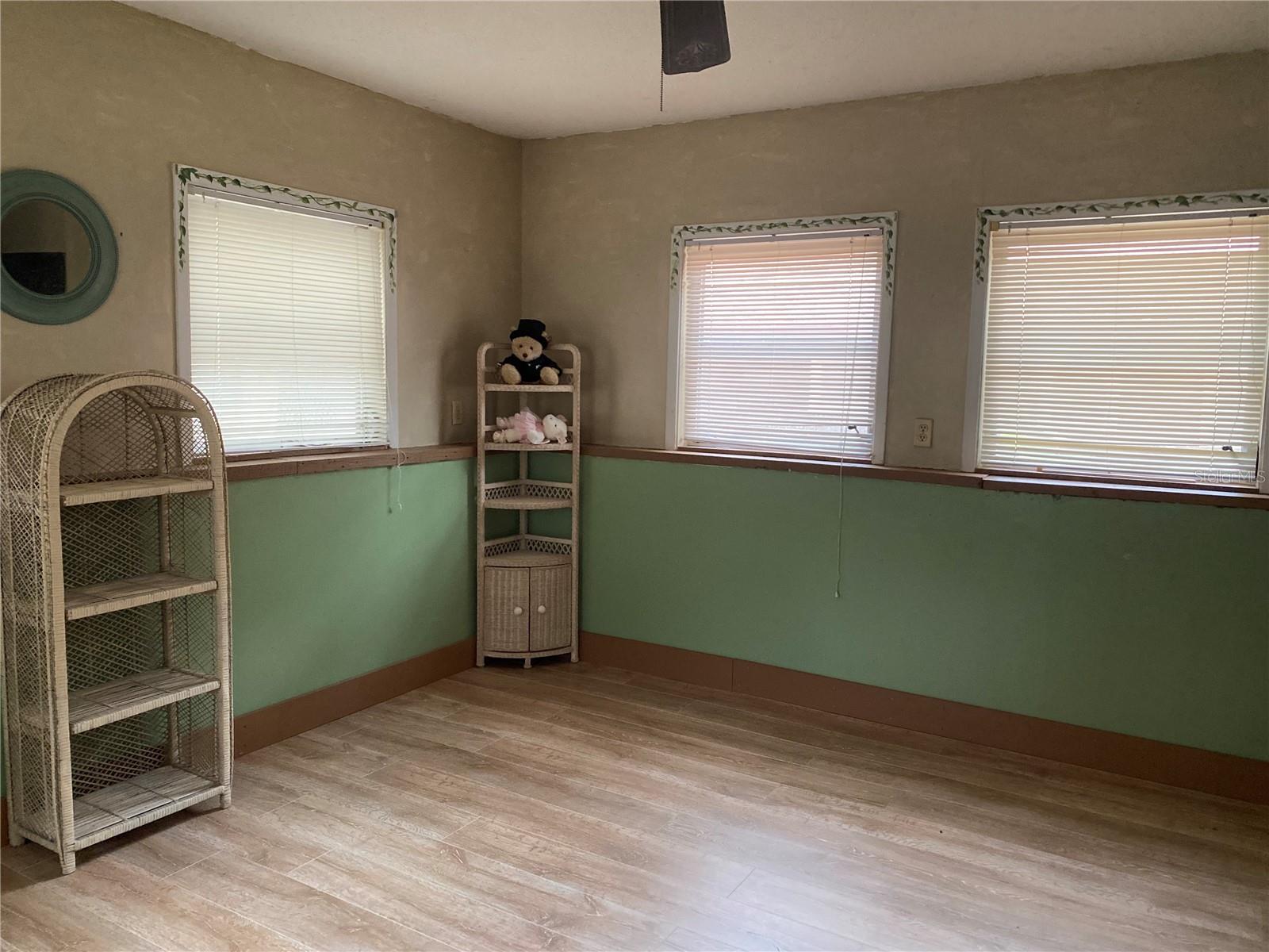 BREEZY PT - Residential