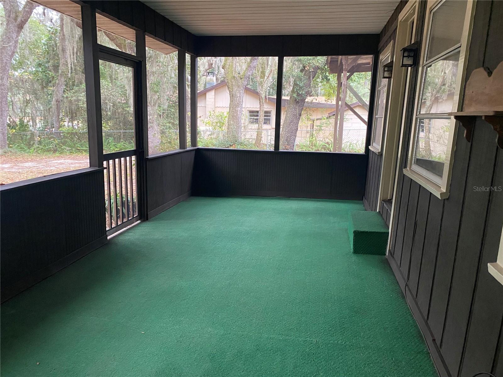 BREEZY PT - Residential