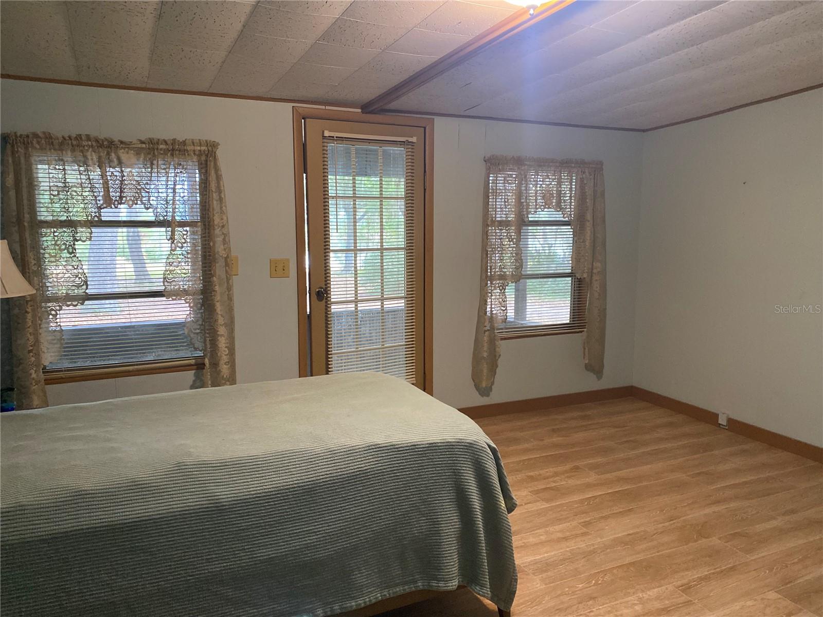 BREEZY PT - Residential