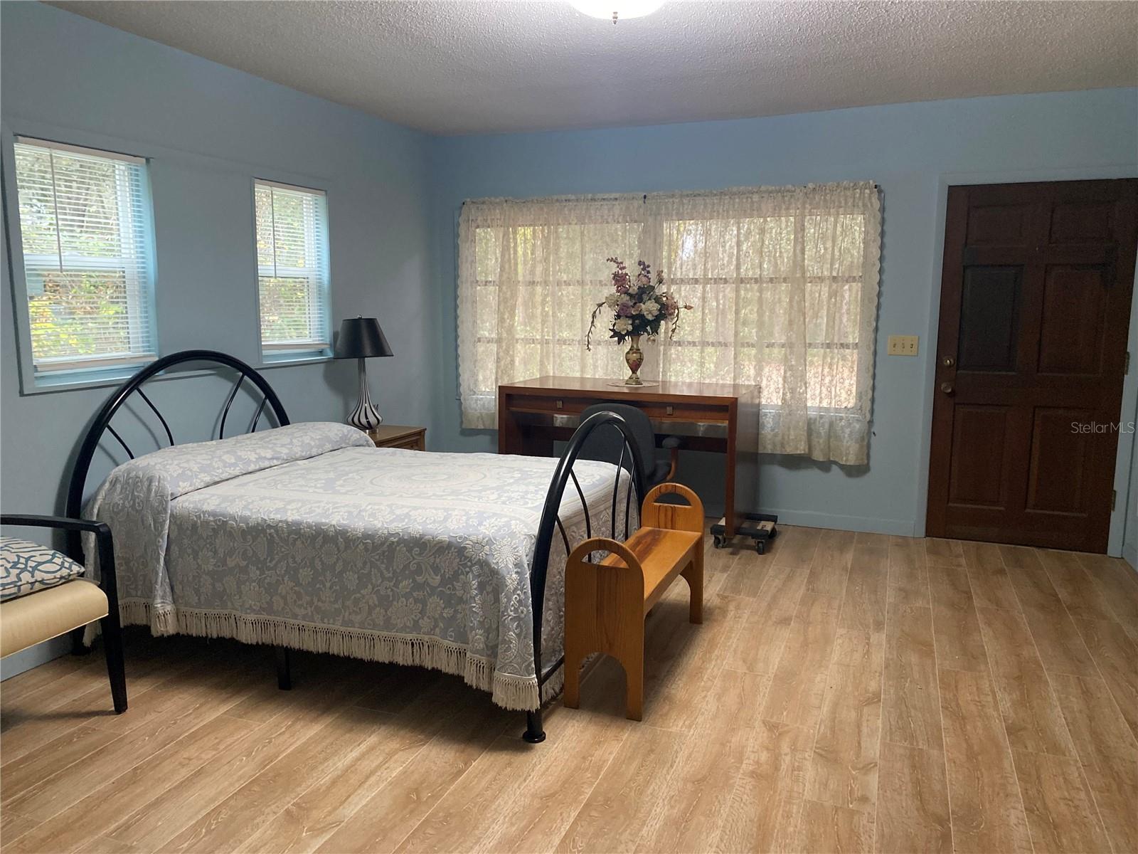 BREEZY PT - Residential