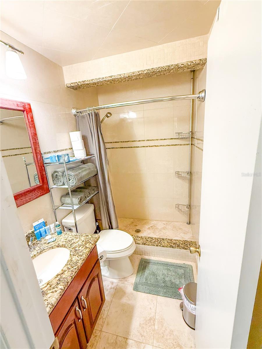 SAILPORT RESORT CONDO ON BAY PH - Residential Lease