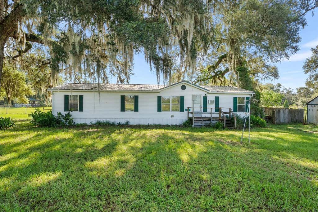Photo of 360 SE 30th Avenue, Trenton, FL 32693 (MLS # GC542589)
