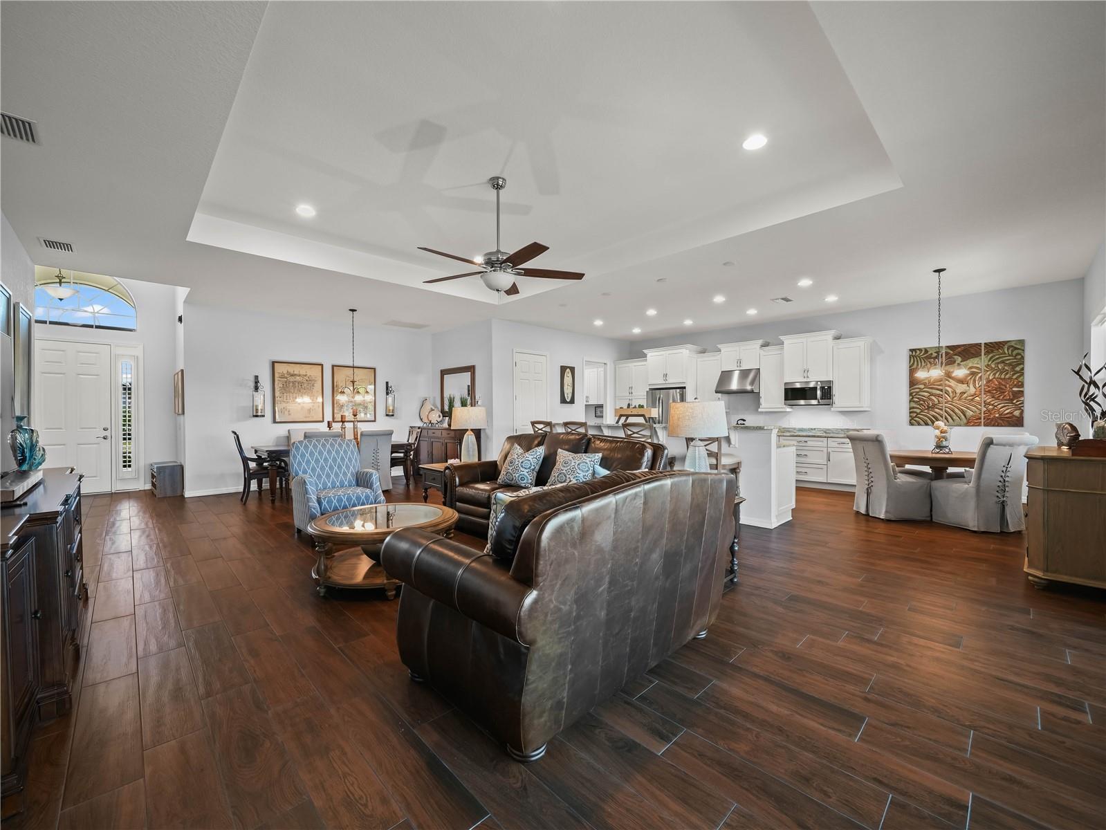 6216 PINEHURST LOOP