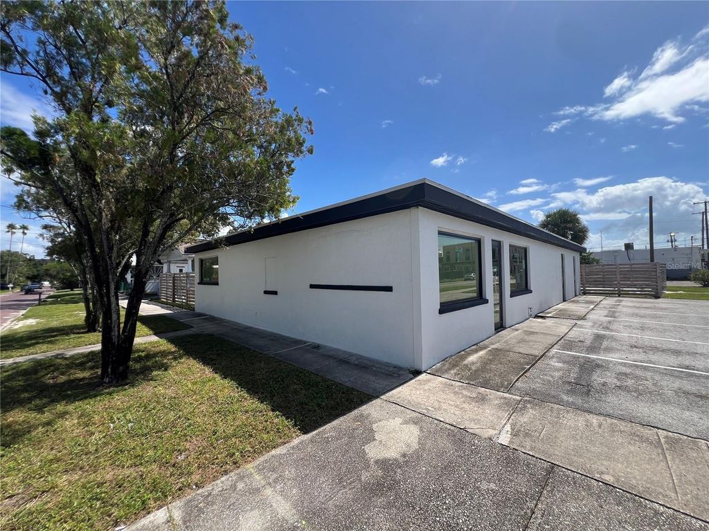Photo of 1713 N Albany Avenue, Tampa, FL 33607 (MLS # TB8436320)