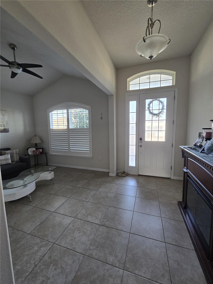 SERA BELLA - Residential Lease