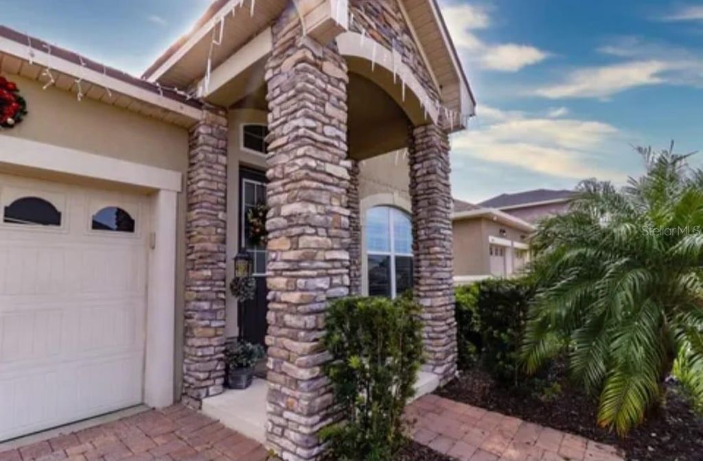Photo of 2874 Sera Bella Way, Kissimmee, FL 34744 (MLS # S5145344)