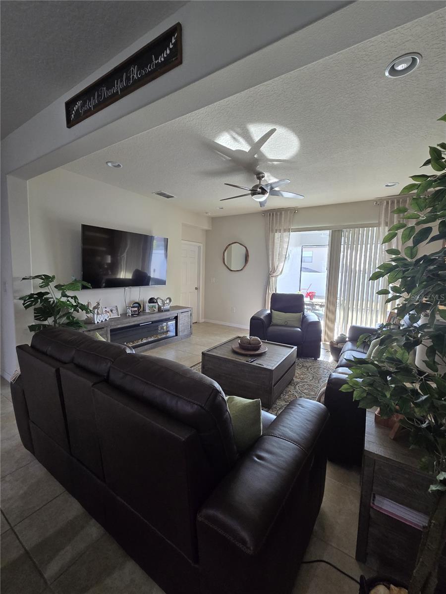 SERA BELLA - Residential Lease