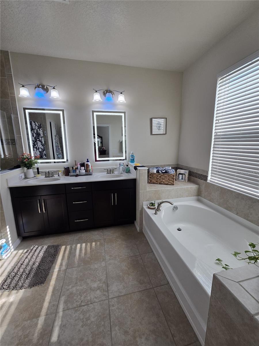 SERA BELLA - Residential Lease