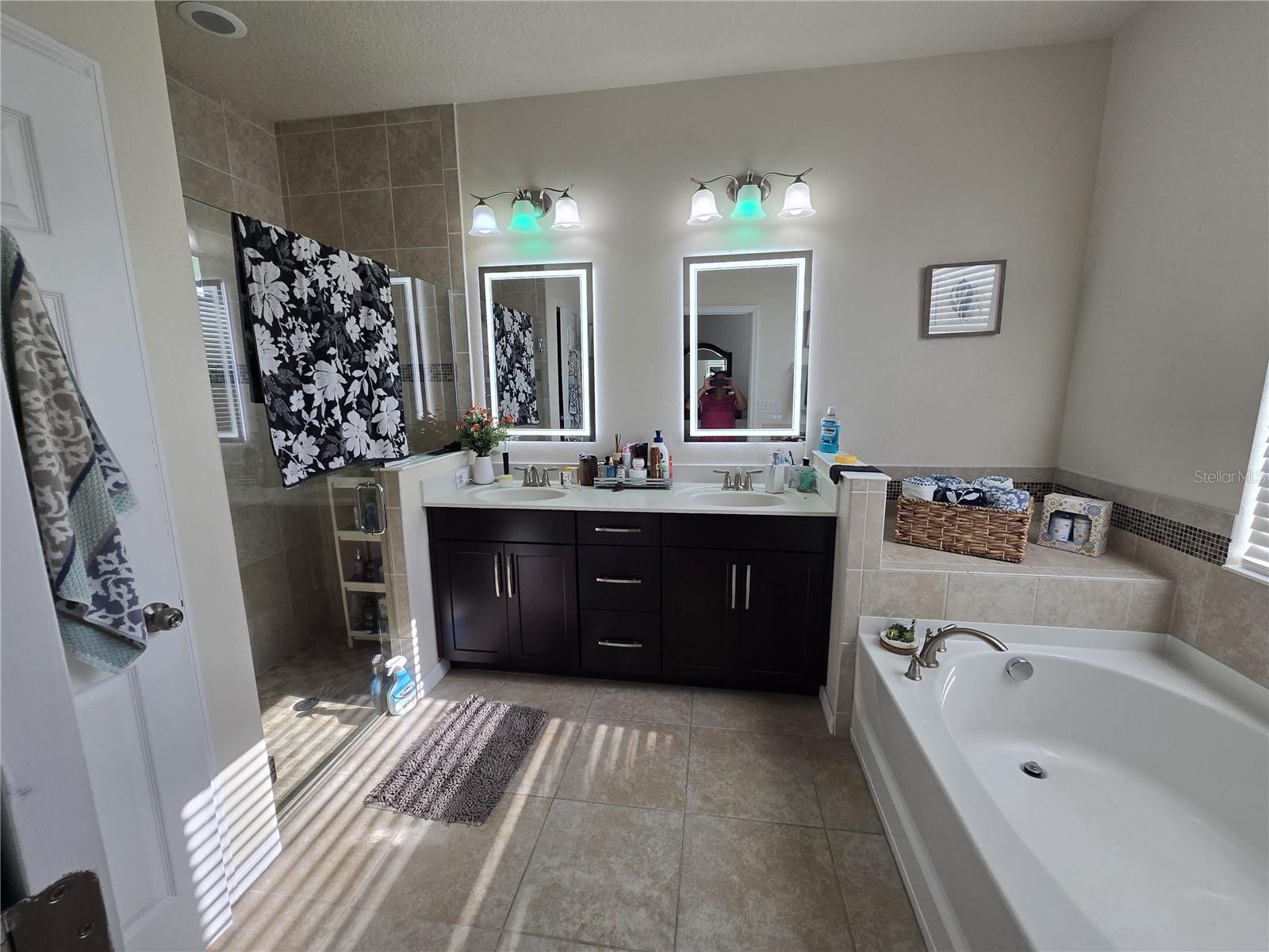 SERA BELLA - Residential Lease