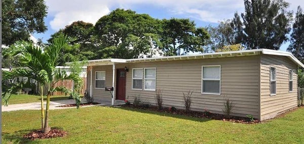 1100 60TH AVE N, SAINT PETERSBURG, FL 33703 - Image f87ef4aaeeac4d5532552cf8e8be261c/2248178520