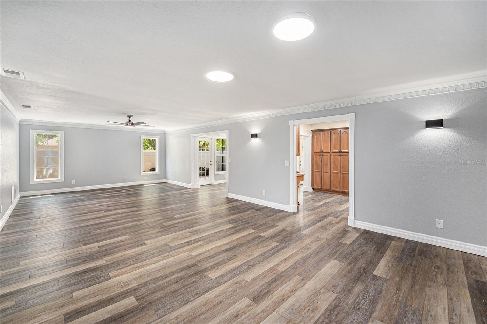 2226 HERON CIRCLE