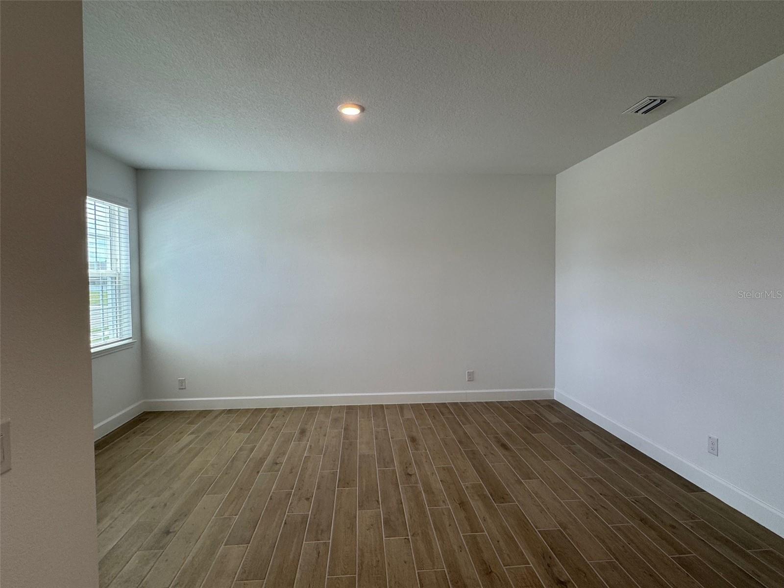 HARRELL OAKS - Residential