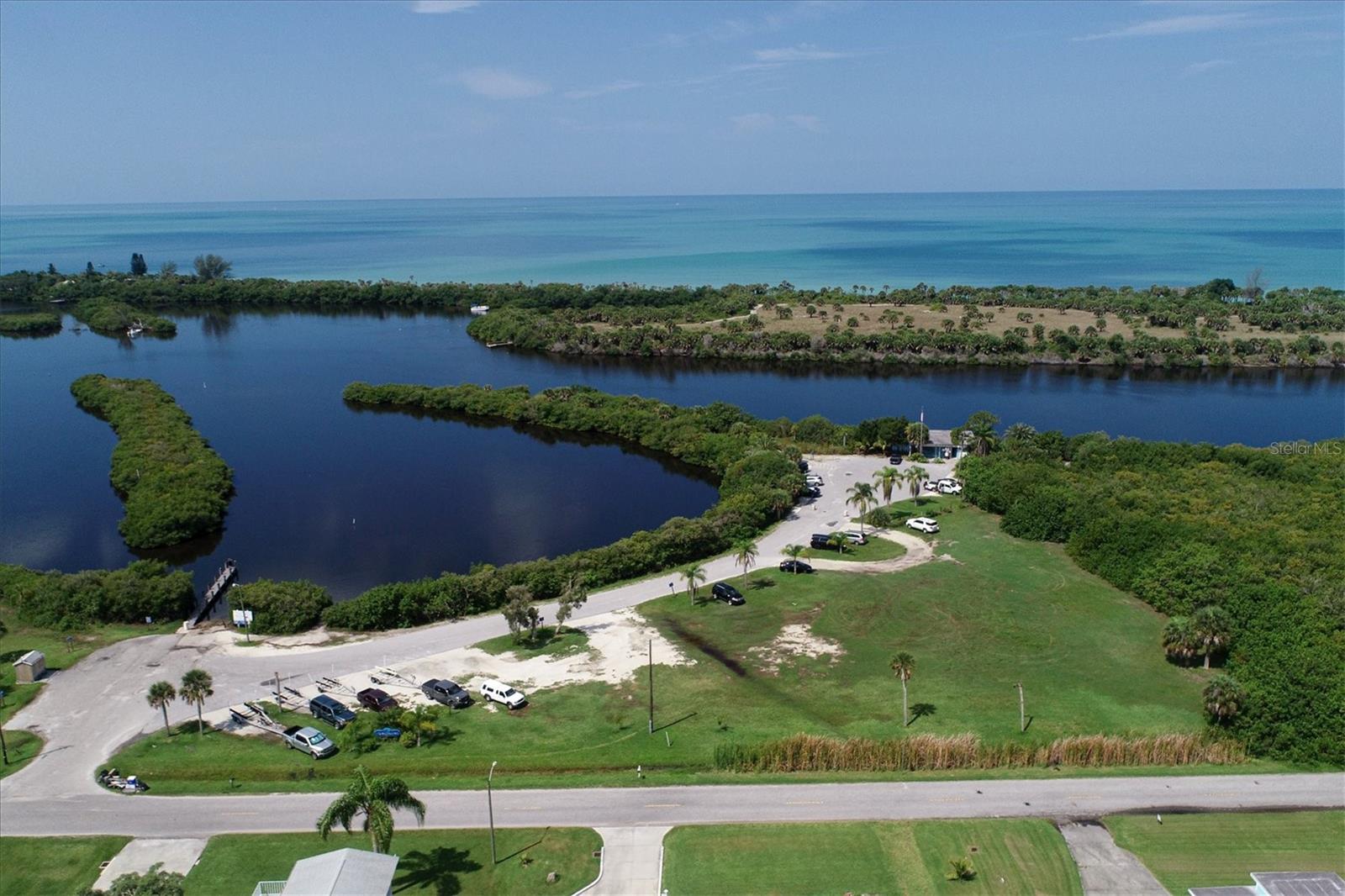 SOUTH VENICE - Residential