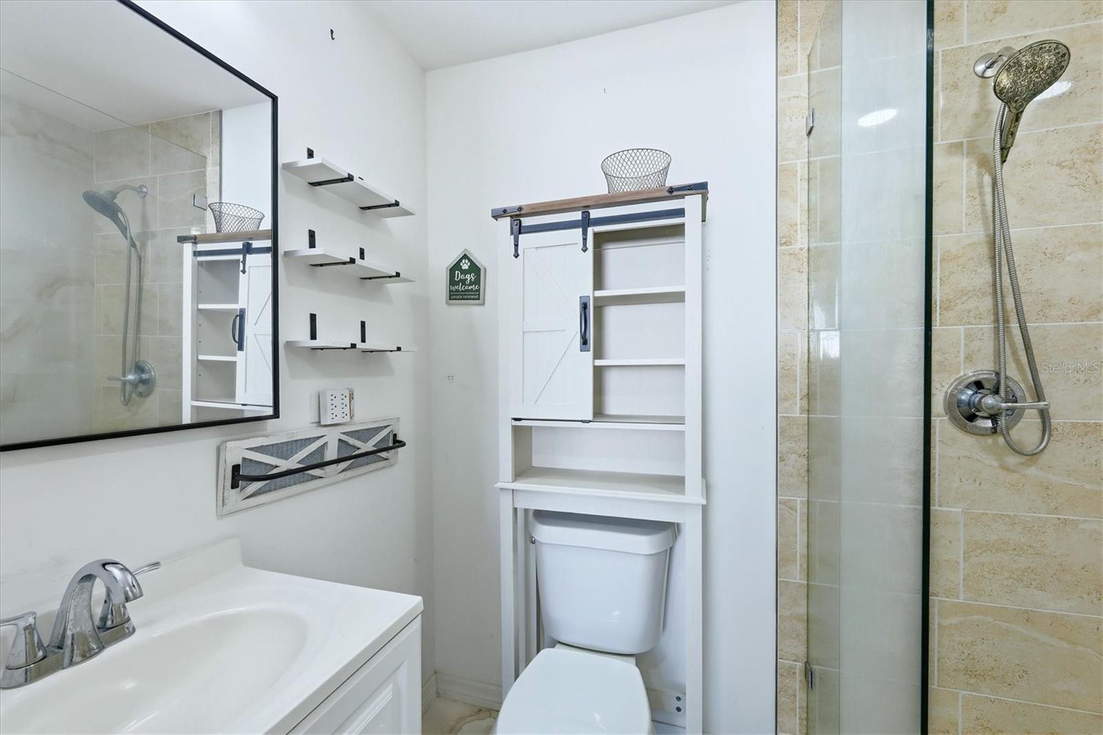 SOUTH VENICE - Residential