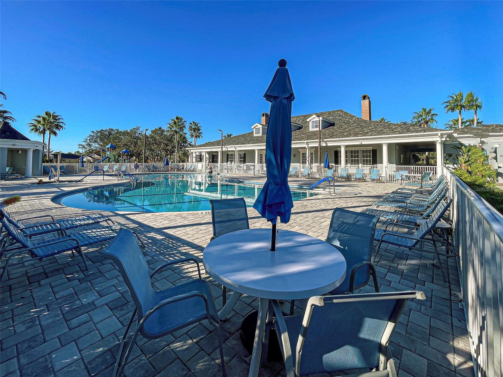 TOWNS AT LAKESIDE - Residential